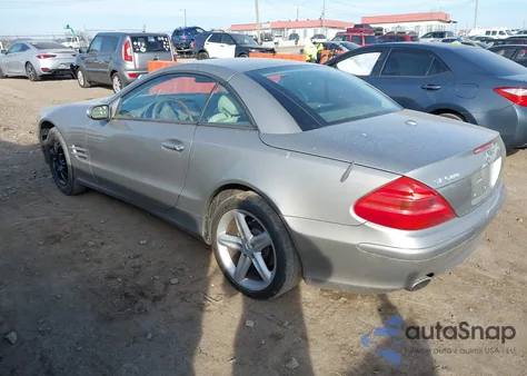 2006 Mercedes-Benz Sl 500 z USA, uszkodzony, nr VIN WDBSK75F26F109069